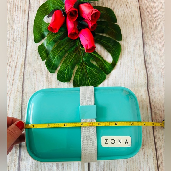 ZONA Mint Green Logo Lunch Box Container - Picture 5 of 6